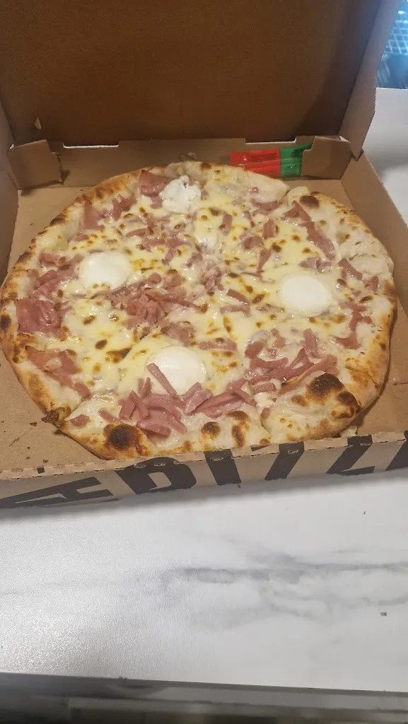 Pizza Nova_Voulx_slider_image_3