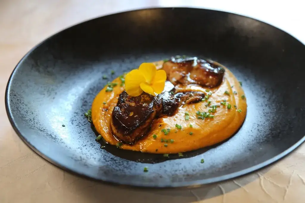 Château Saint Julien_Frontonas_slider_image_3