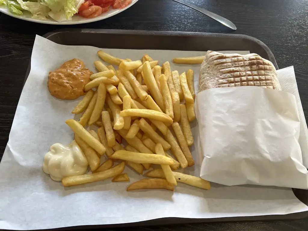 Restaurant Du Theatre_Villeneuve-Saint-Georges_slider_image_2