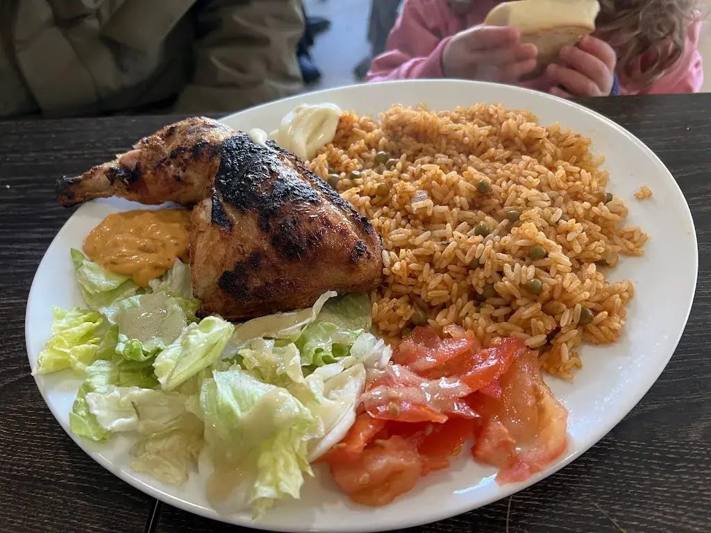 Restaurant Du Theatre_Villeneuve-Saint-Georges_slider_image_3