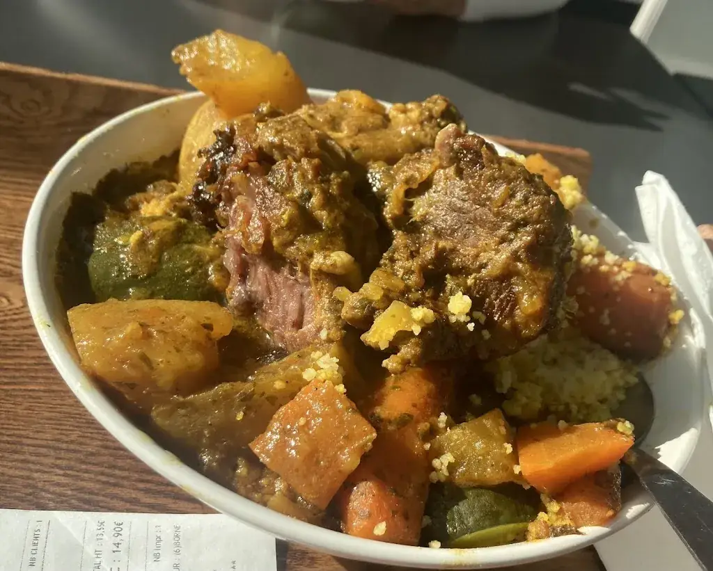 Magdalena Arbib_La Gazelle d'Or - QWARTZ_Villeneuve-la-Garenne_review