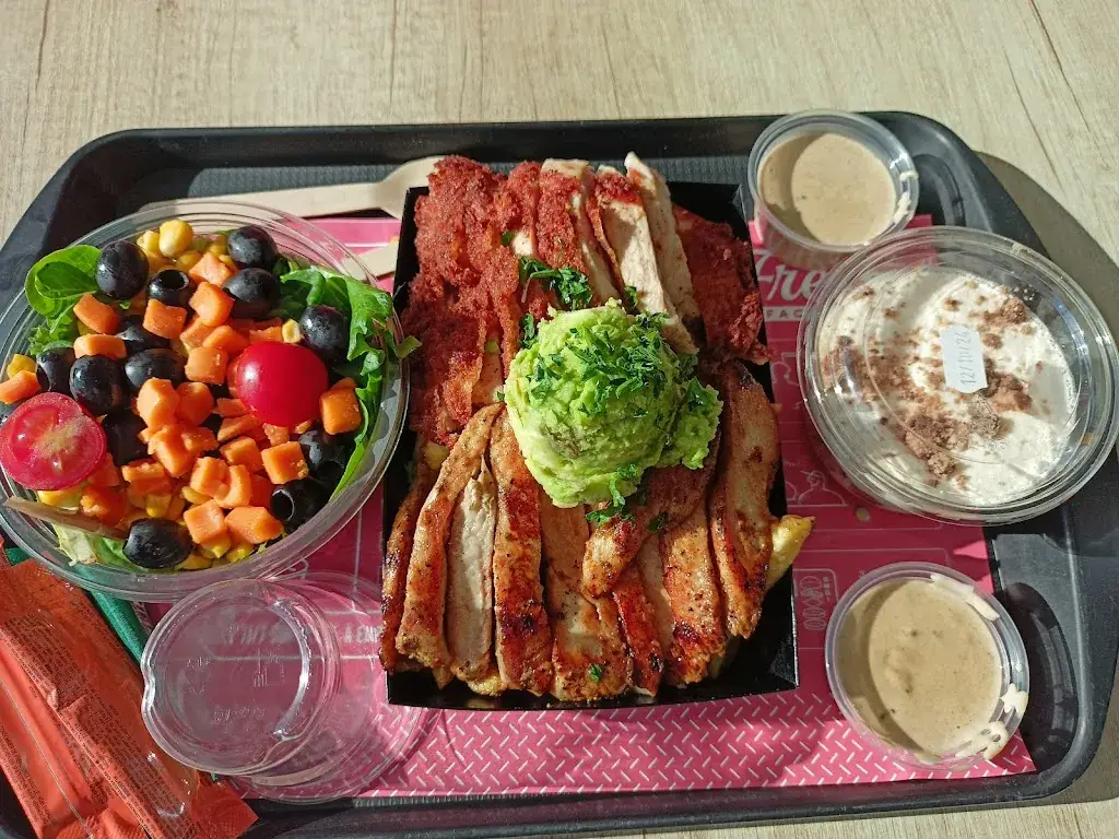 Mohammad Reza Koohestani_Fresh Factory_Villeneuve-la-Garenne_reseña