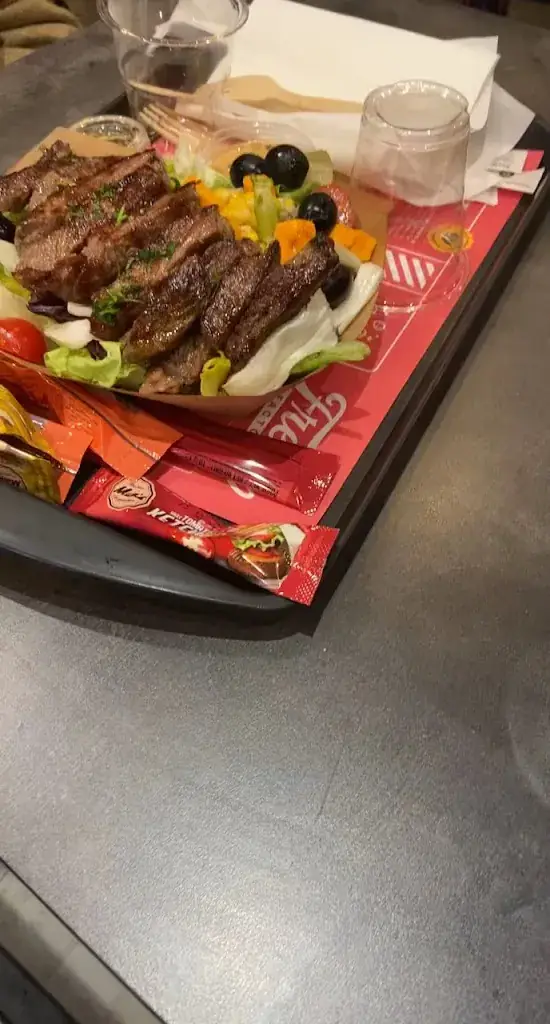 Hafsa_Fresh Factory_Villeneuve-la-Garenne_reseña