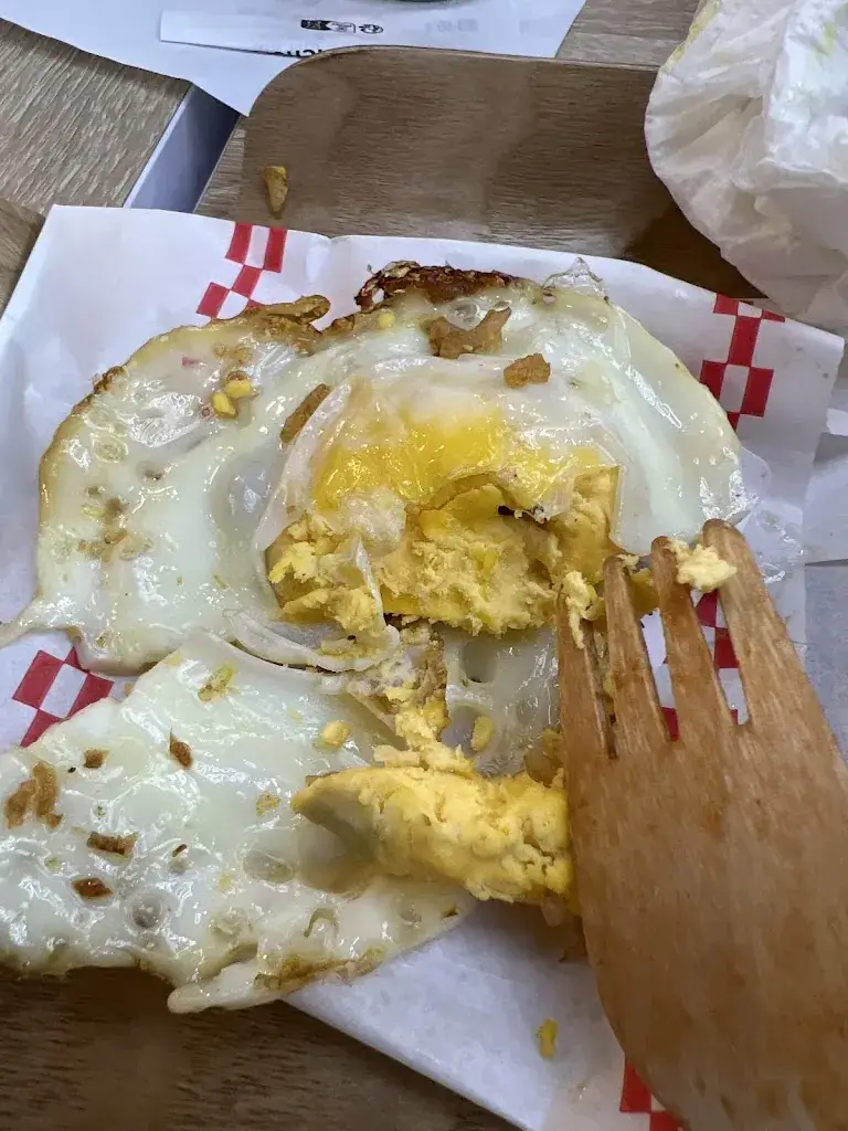 Amina Ghl_Bangkok Factory Qwartz_Villeneuve-la-Garenne_review