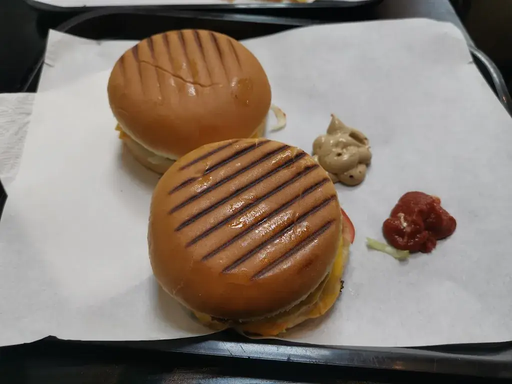 Le Royal_Villeneuve-la-Garenne_slider_image_1