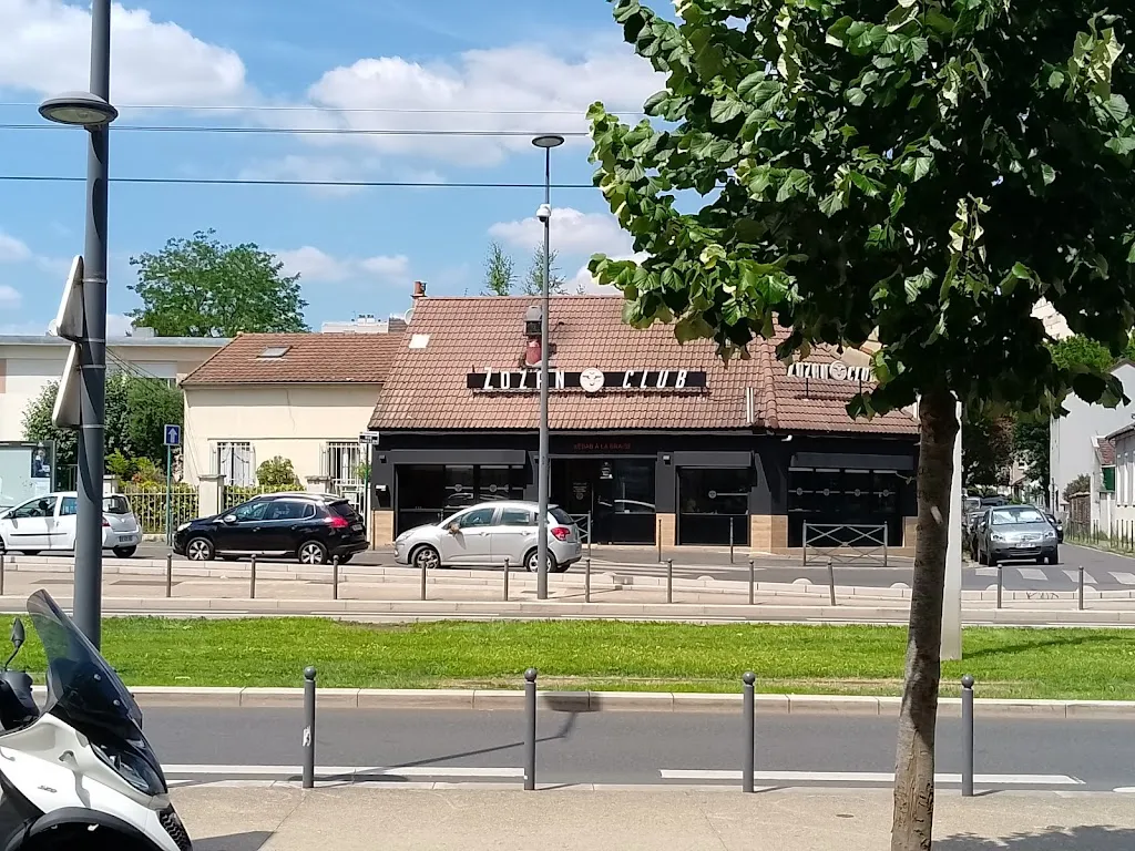 Zozan restaurant in Villeneuve-la-Garenne