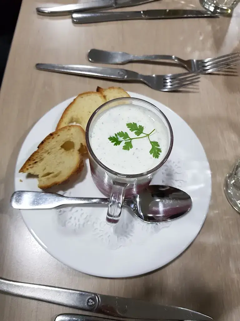 julien joron_Au Fil des Saisons_Frontonas_review