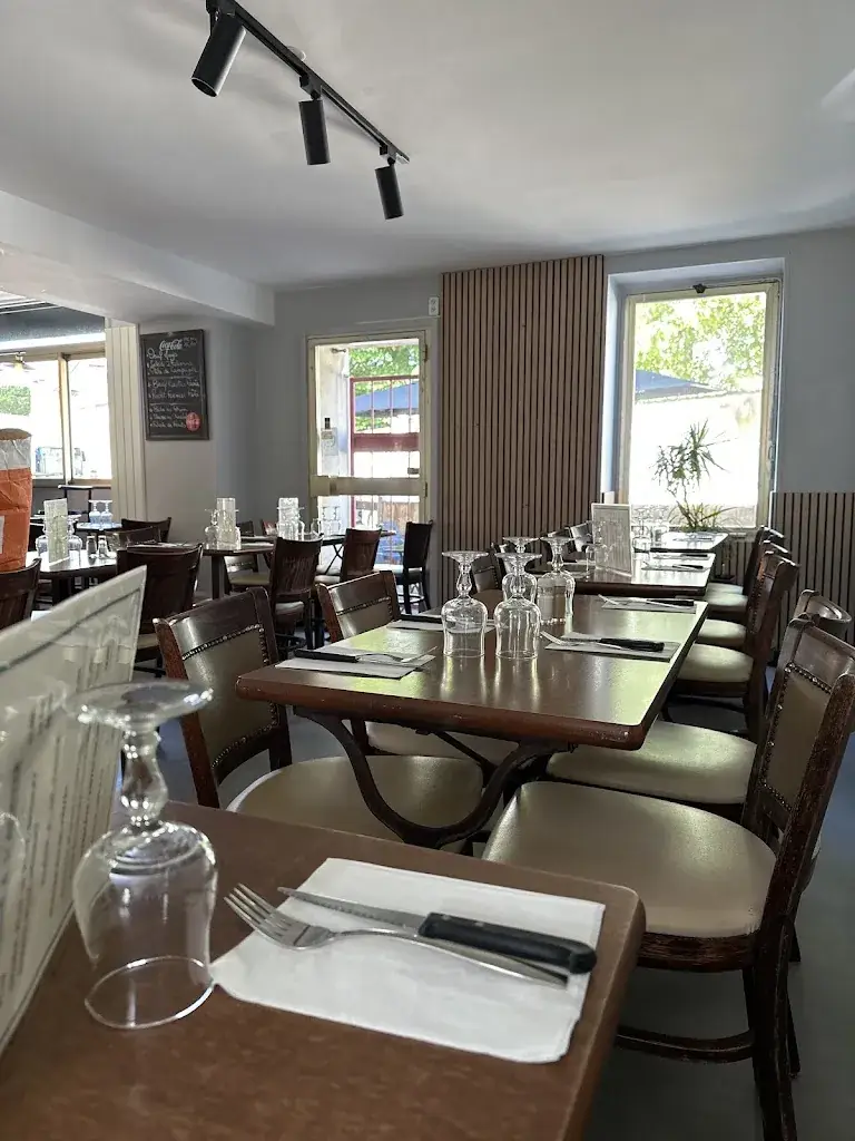 famille Girod_Le Café du Coin_Wissous_review