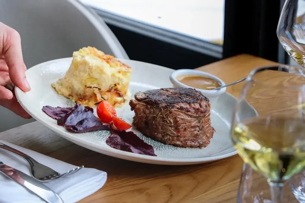 La Table des Troys_Vincennes_slider_image_3