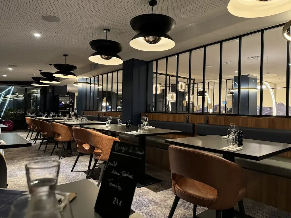 Bistrot City Genève Aéroport Ferney Voltaire_Ferney-Voltaire_slider_image_3