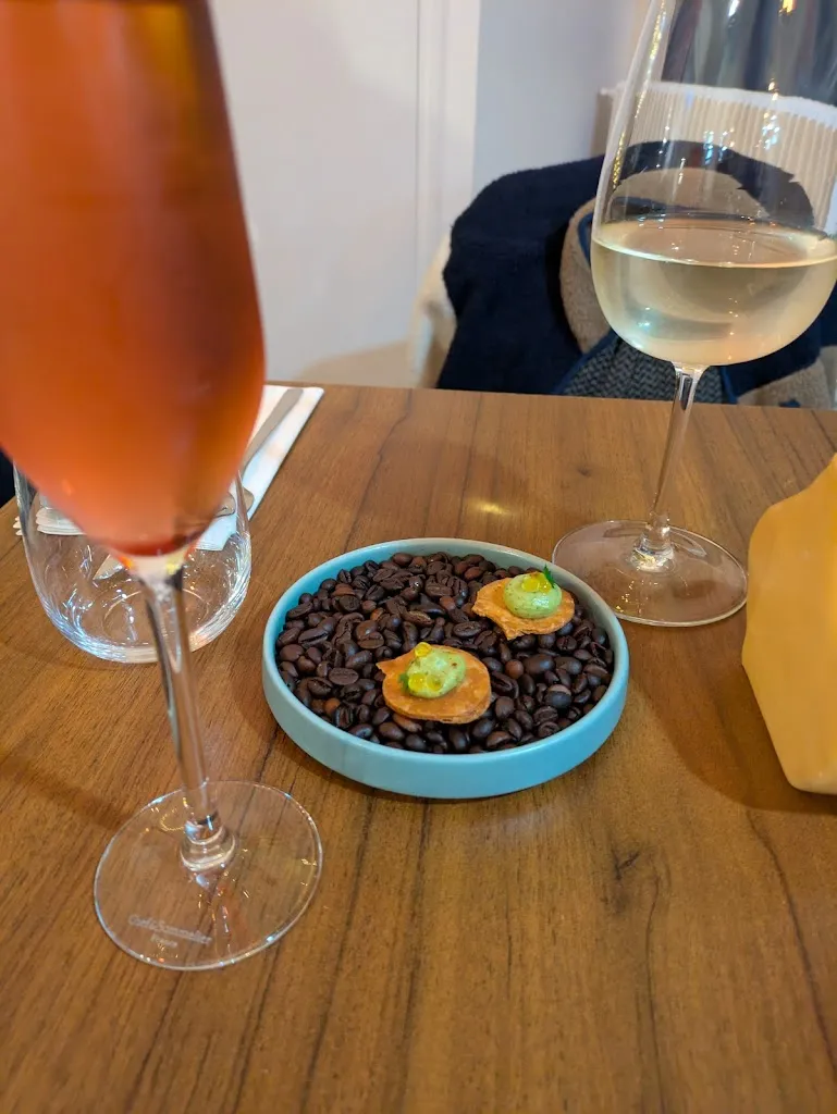 Madleen Trouvé_Pika Pika_Yerres_review