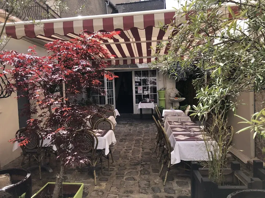 Le Saint-Maurice restaurant in Villejuif