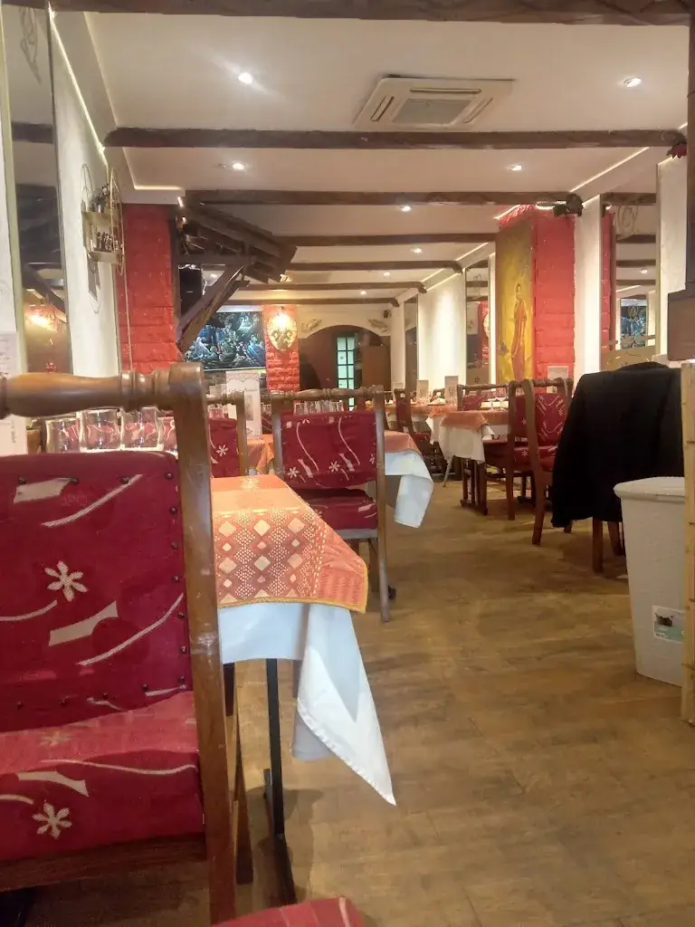 Vaibhav J_MAIHAK chez Babou_Villejuif_review