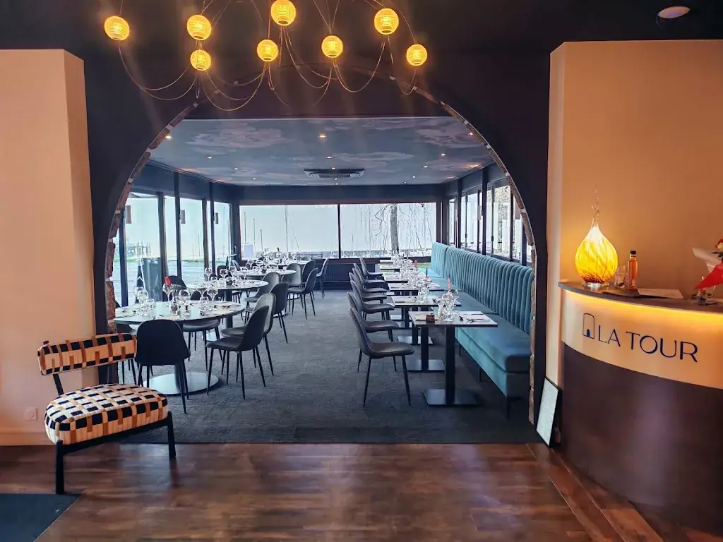 Restaurant La Tour_Thonon-les-Bains_slider_image_1