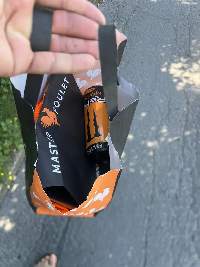 Sheerullah Nangrahrai_MASTER POULET - Villejuif_Villejuif_review