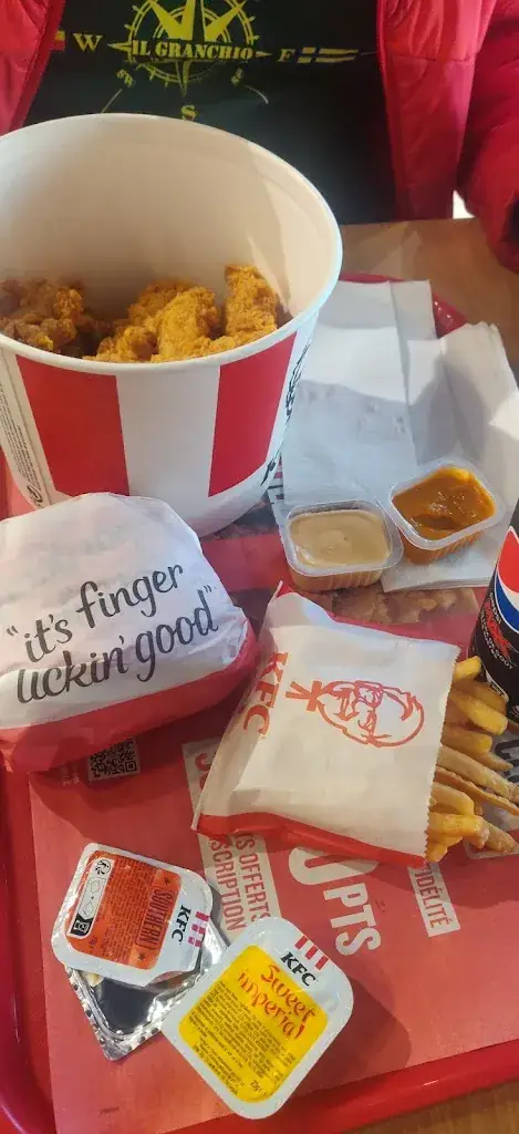 Tanzila Hasan Pinky_KFC_Villejuif_review