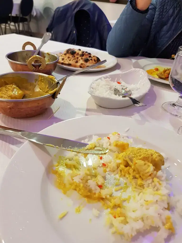 Laurent-Pierre Gilliard_Palais de l'Épi d'Or._Villejuif_review