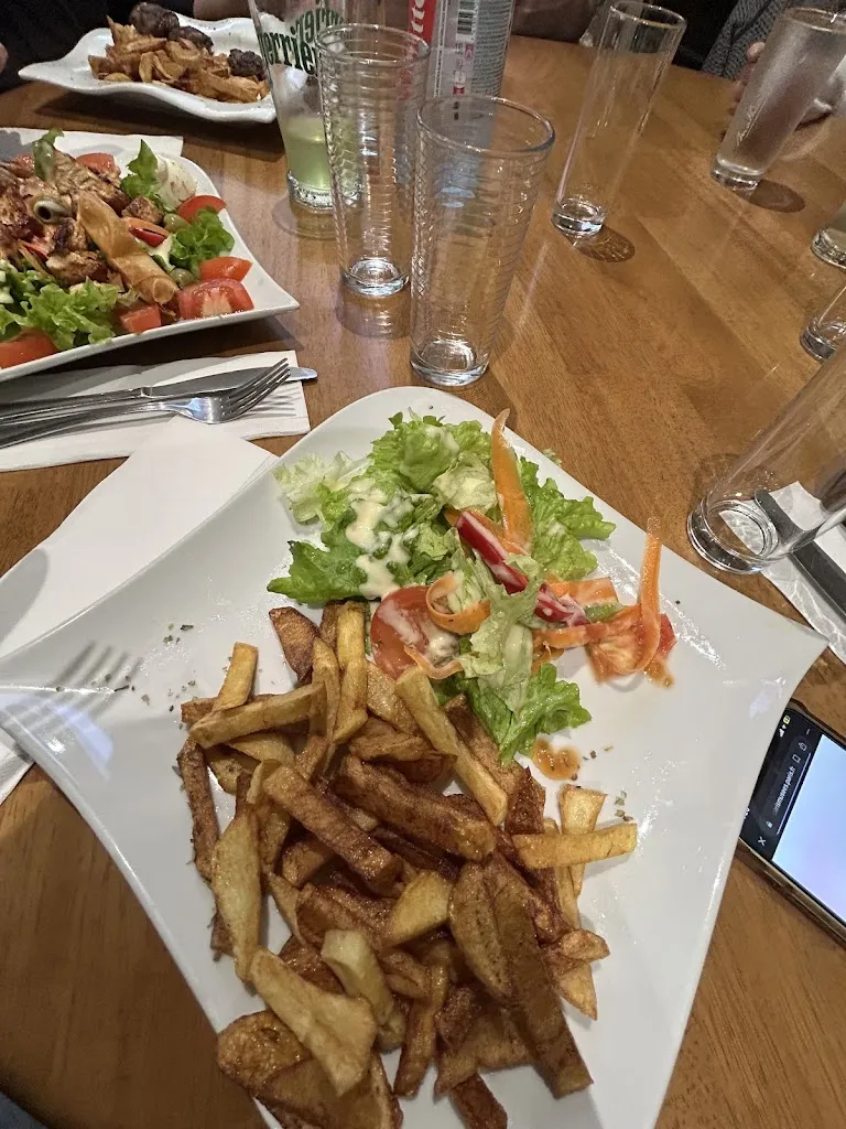 Le Pacha Bar Brasserie_Villejuif_slider_image_2