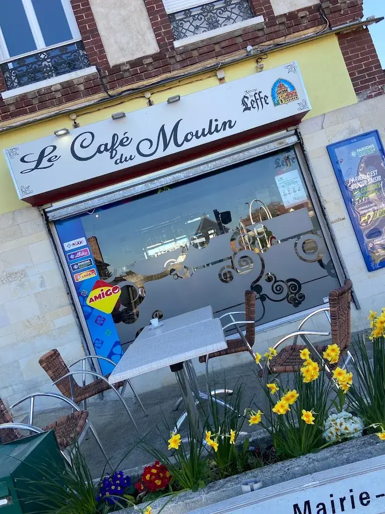 Le Café du Moulin_Andé_slider_image_1