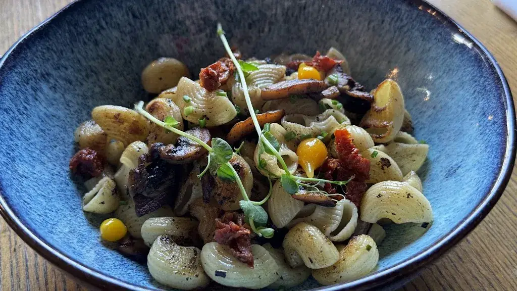 Bistrot Gourmand_Rouxmesnil-Bouteilles_slider_image_2