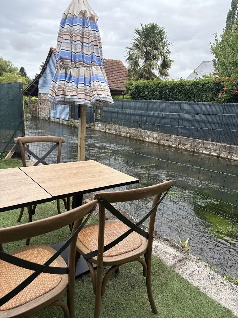 La Varenne par pizza Jean Mi restaurant à Arques-la-Bataille