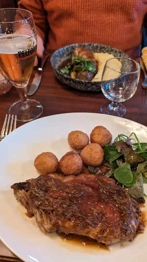 Stewart Wilkins_L'Abri Gourmand_Gaillon_review