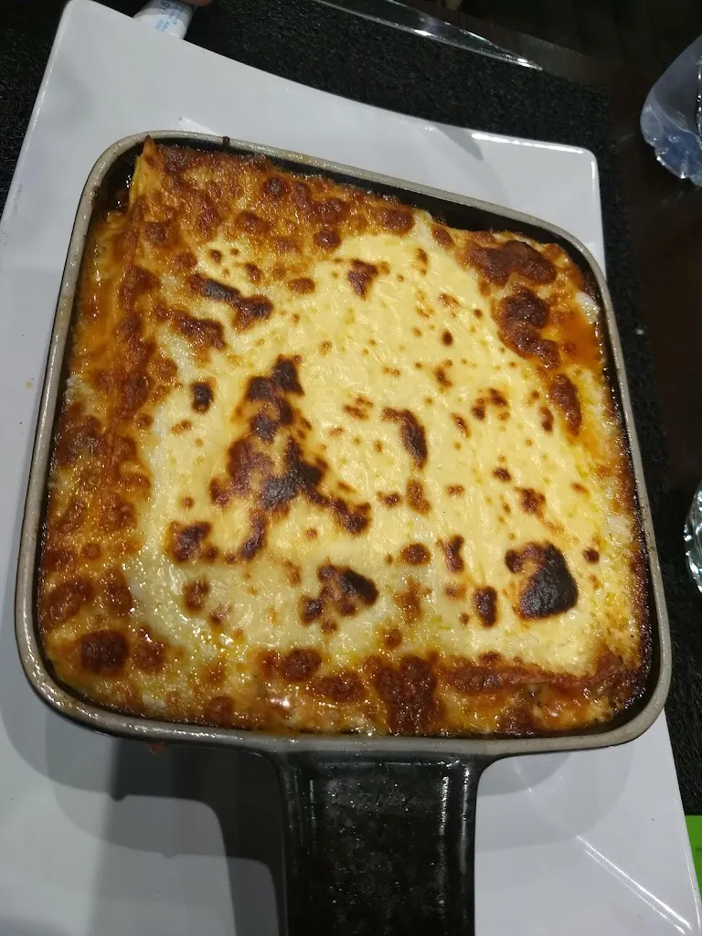 Steve Traylen_L'Escale_Ferney-Voltaire_review