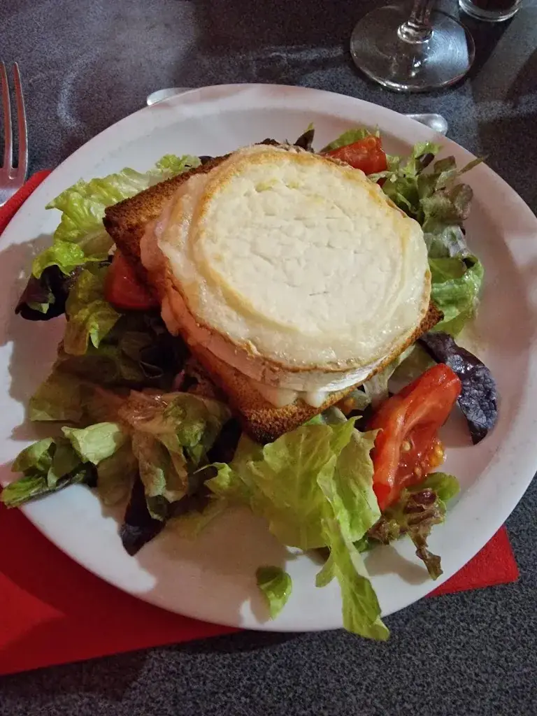 Audrey Gauguet_La Marina_Gaillon_review