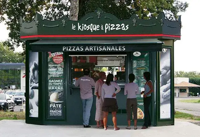 Le Kiosque à Pizzas restaurant in d'Hazey
