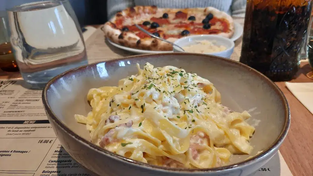 Joanna P_Ristorante Pizzeria L'Azzurra_Ferney-Voltaire_review