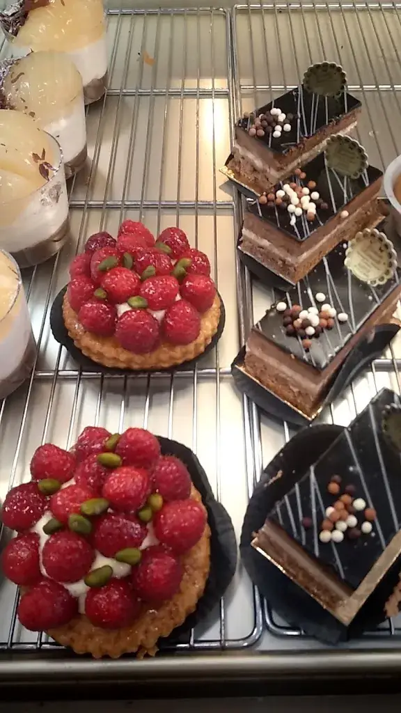 John Michelle_Maison Renault_Val-de-Scie_review