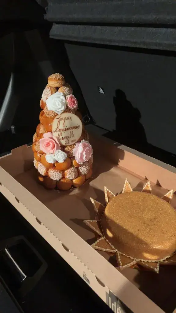 Camille Vaillant_Maison Renault_Val-de-Scie_review