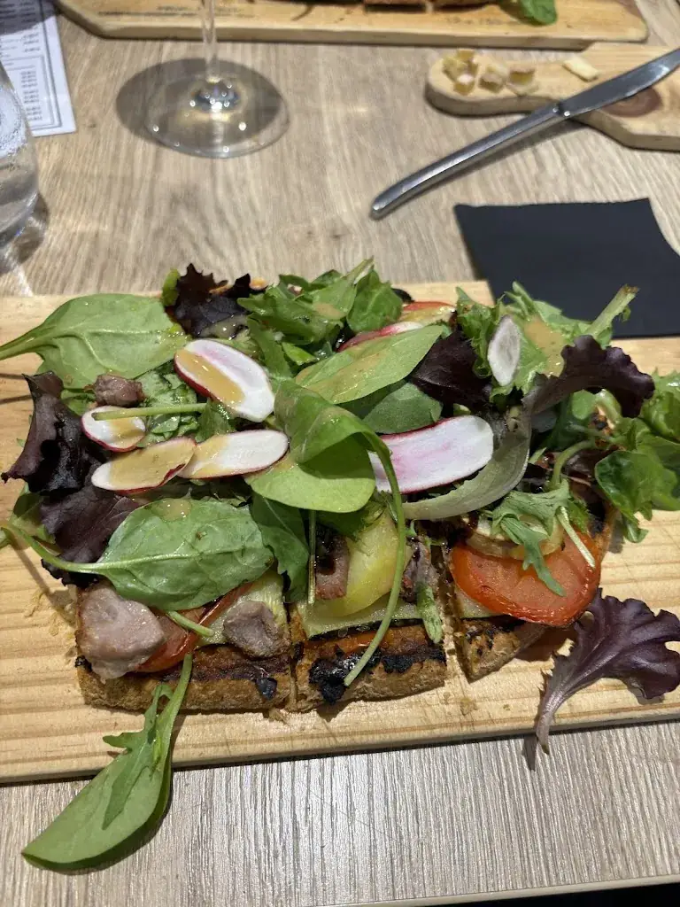 Marc Hildebrand_Le Patriarche_Ferney-Voltaire_review