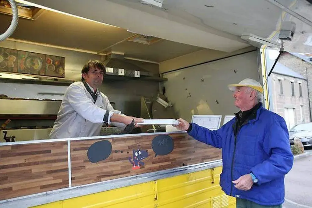 Wolfy Pizza_d'Aunay_slider_image_3