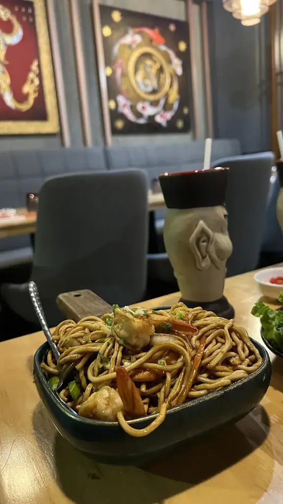 Ahmed_CHINA THAI_Ferney-Voltaire_review