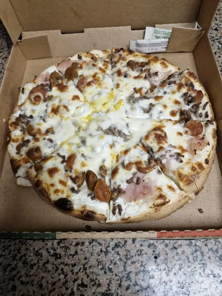 Aumale Pizza_Aumale_slider_image_2