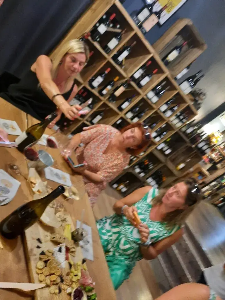 La Caverne Des Epicurieux_Aumale_slider_image_3