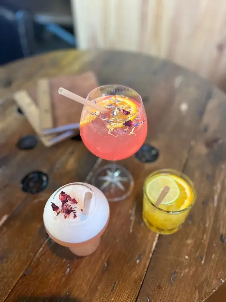 Hélène G_AUX GOÛTS DU MONDE_Yvetot_review