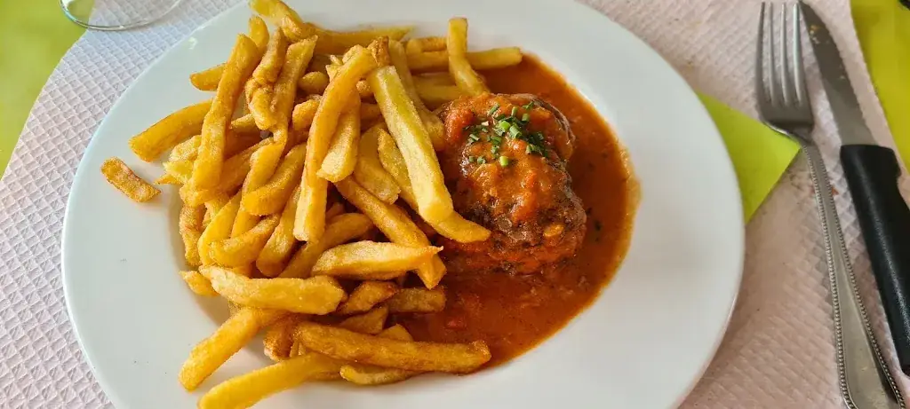 Au Grand Turc restaurant in Sainte-Marie-des-Champs