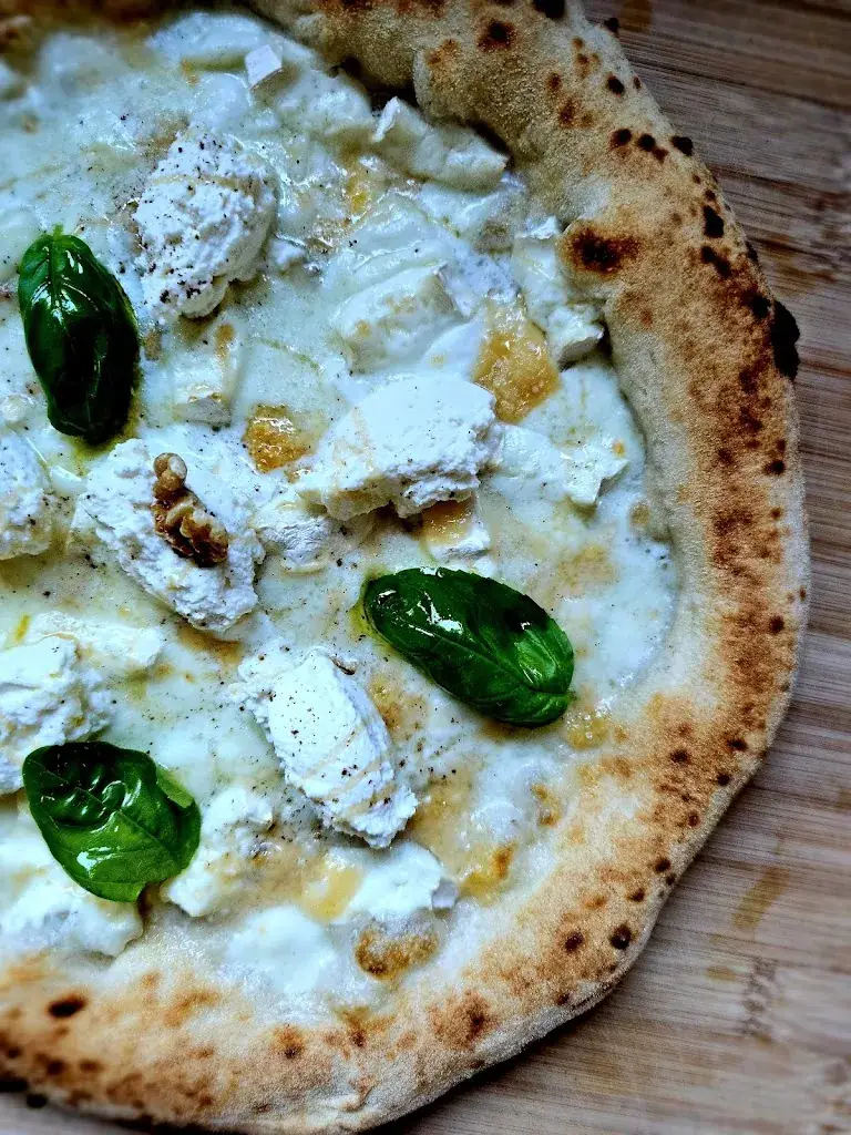 Bella Mia - Pizza Napoletana_Yvetot_slider_image_3