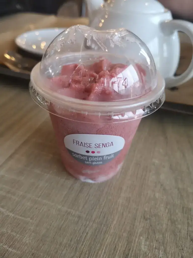 Maryna Ch_CAFÉ Candide_Ferney-Voltaire_review