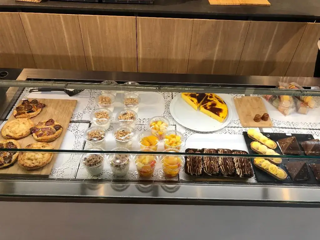 CAFÉ Candide_Ferney-Voltaire_slider_image_3