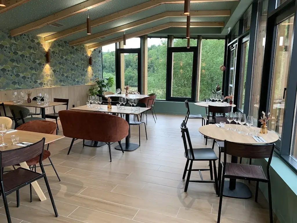 Jamie Joana_Skáli_Rives-en-Seine_review