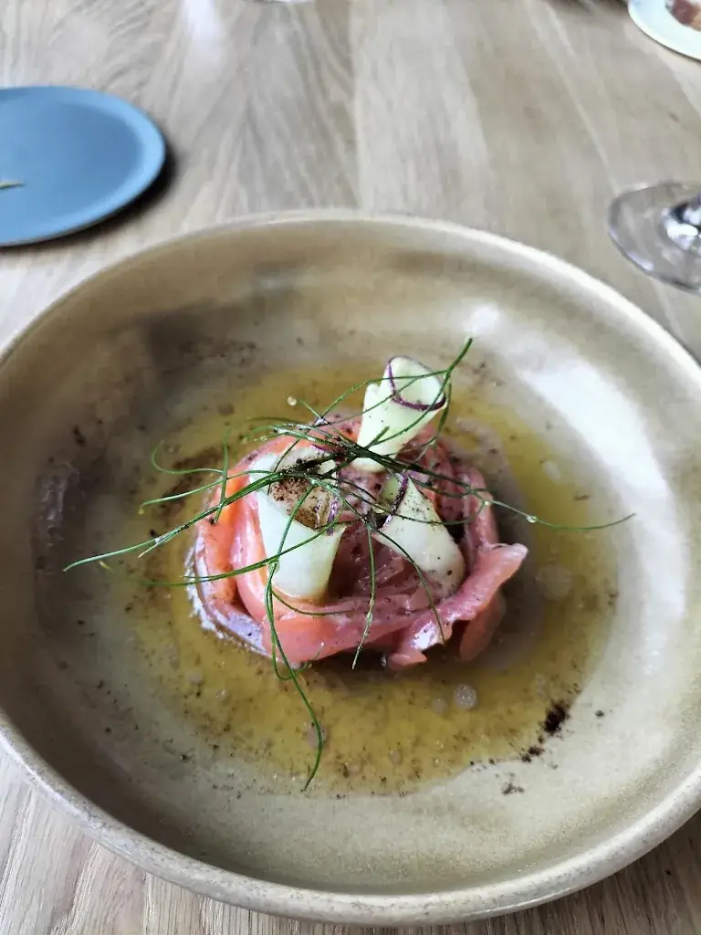 Skáli_Rives-en-Seine_slider_image_2