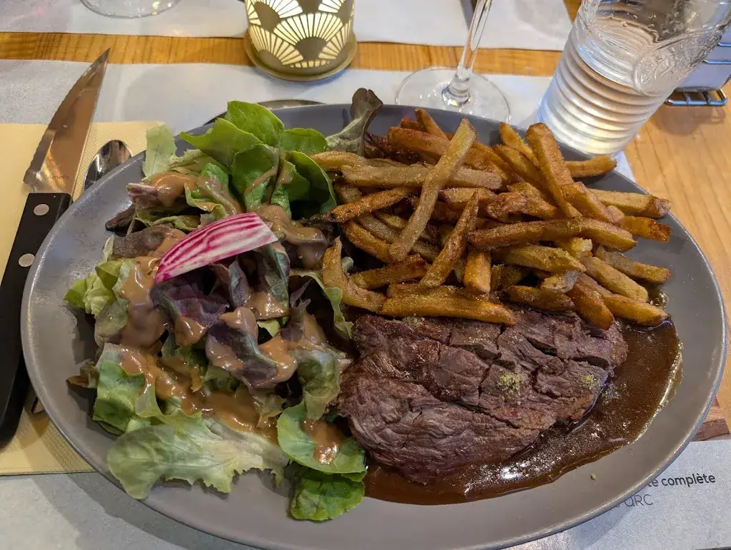 Sarah Young_La Table DT_Avranches_review