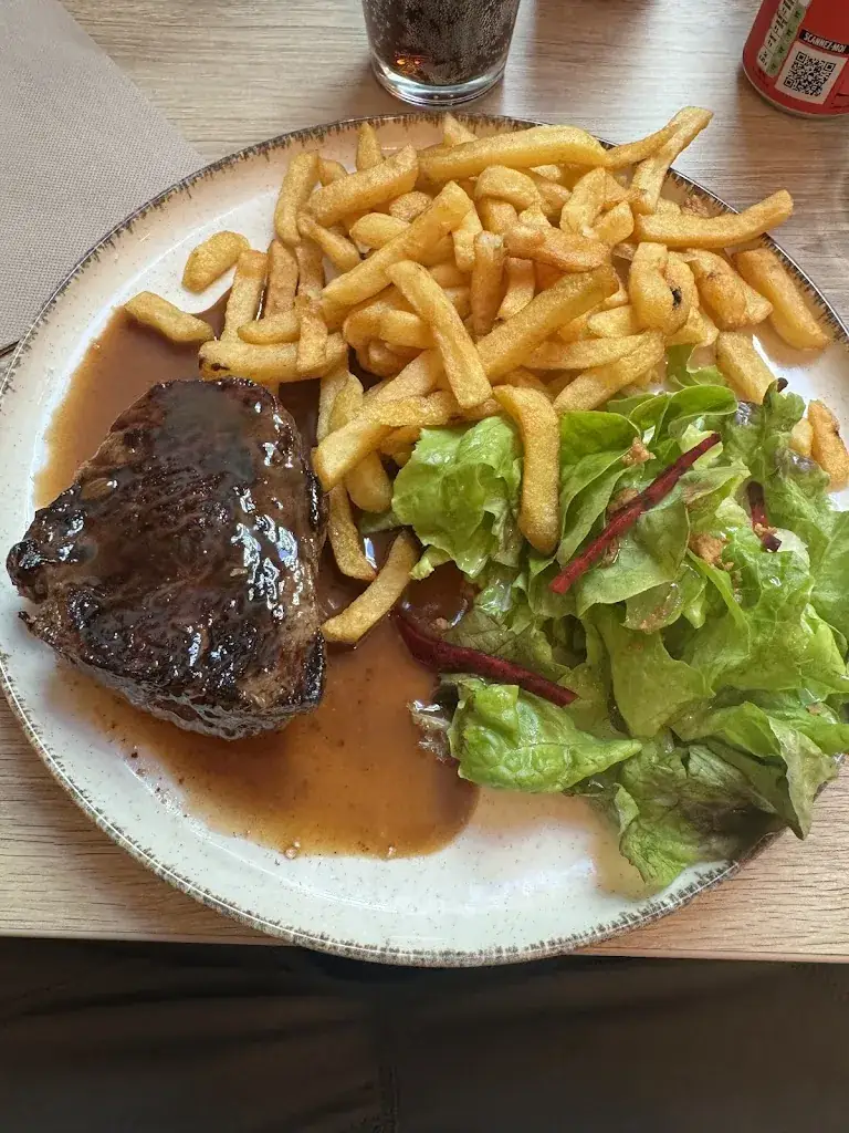 Warley Toschi_La Popote_Avranches_review