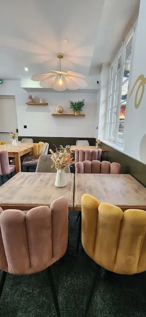 Simon Veilleux_La Dînette_Avranches_review