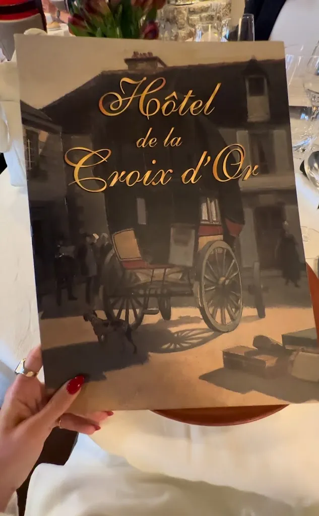 Alexia_Logis Hôtel de la Croix d'Or_Avranches_review