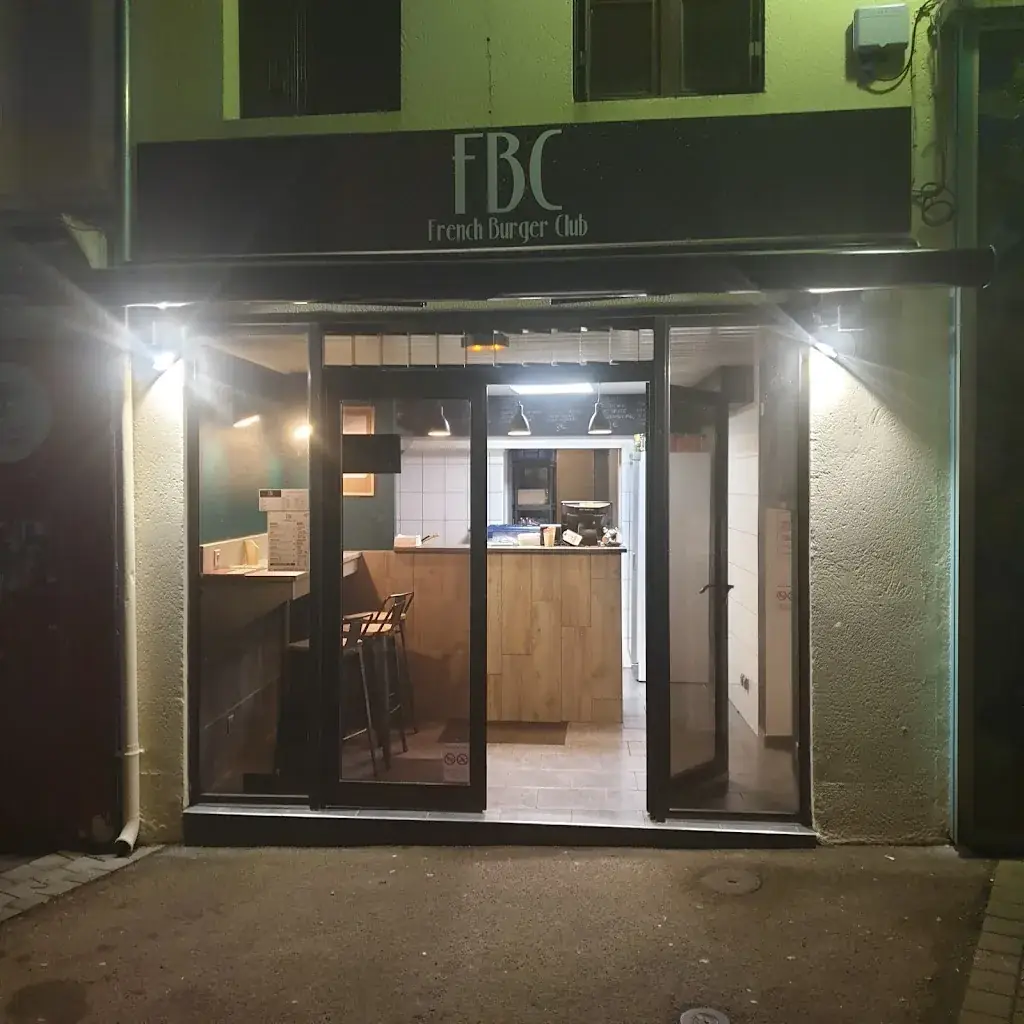 French Burger Club restaurant in Avranches