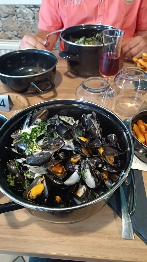 Eileen Kane_La Parenthèse de la Baie_Courtils_review